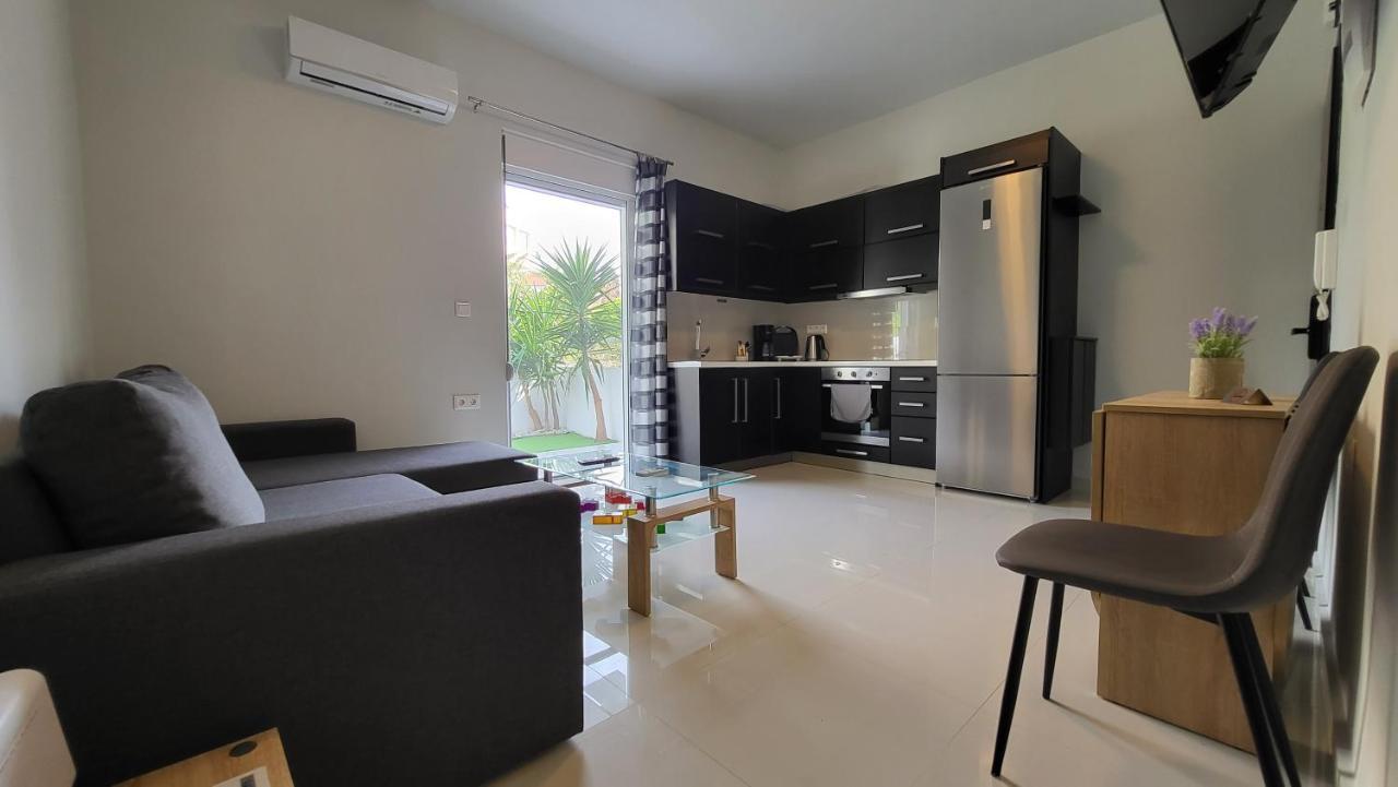 Konnet Apartment Rhodes City Bagian luar foto